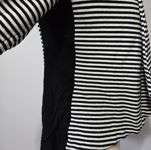 MELISSA NEPTON black And White Striped Open Front Cardigan. Size Small - Picture 5 of 12